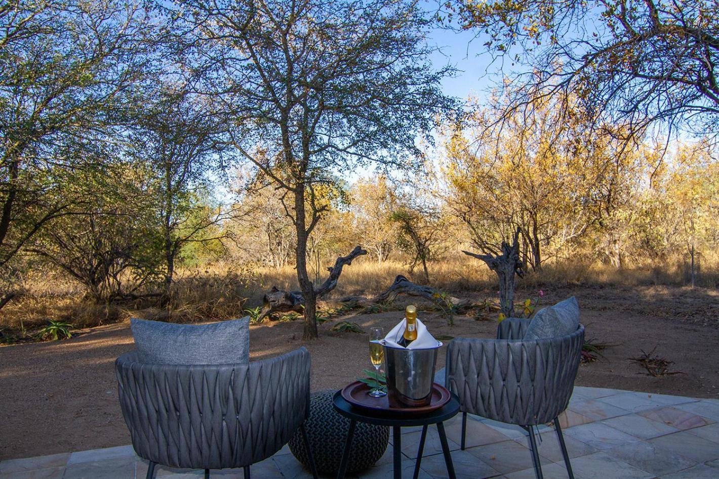 Tomo Safari Lodge Hoedspruit Extérieur photo