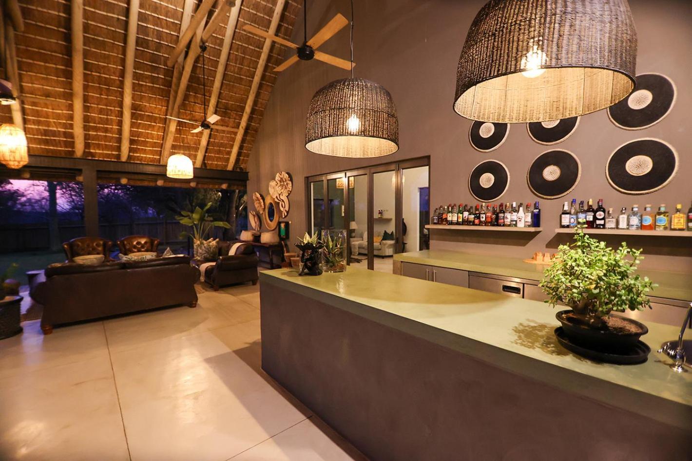 Tomo Safari Lodge Hoedspruit Extérieur photo