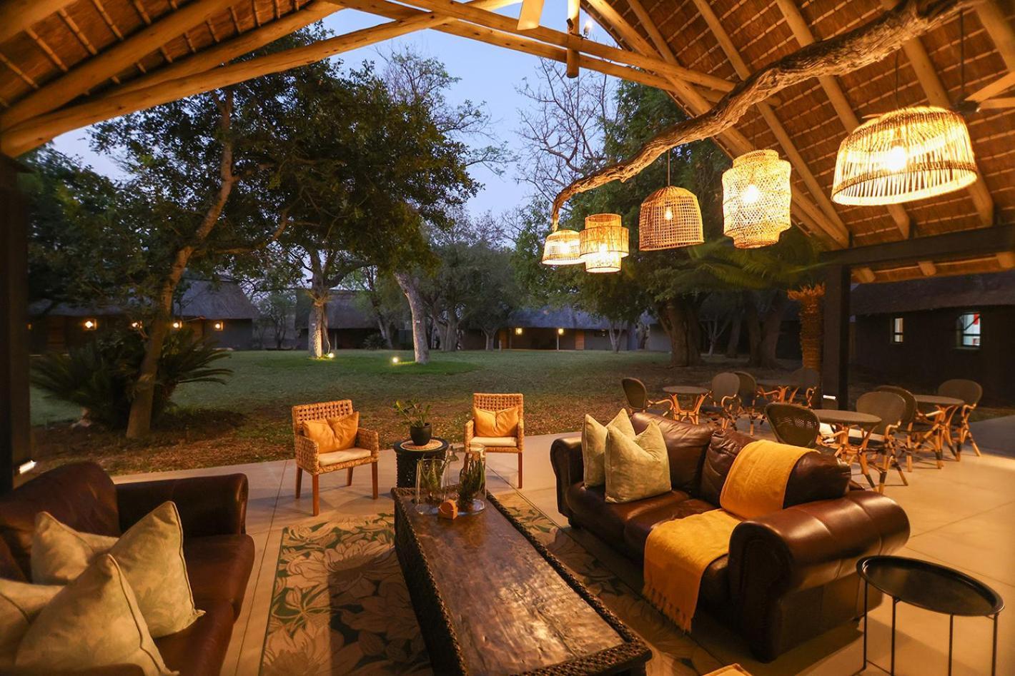 Tomo Safari Lodge Hoedspruit Extérieur photo